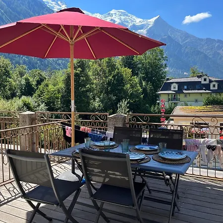 Centre Grande Terrasse Mont Blanc * שאמוני